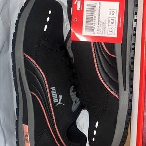 New puma sneakers women’s 8.5